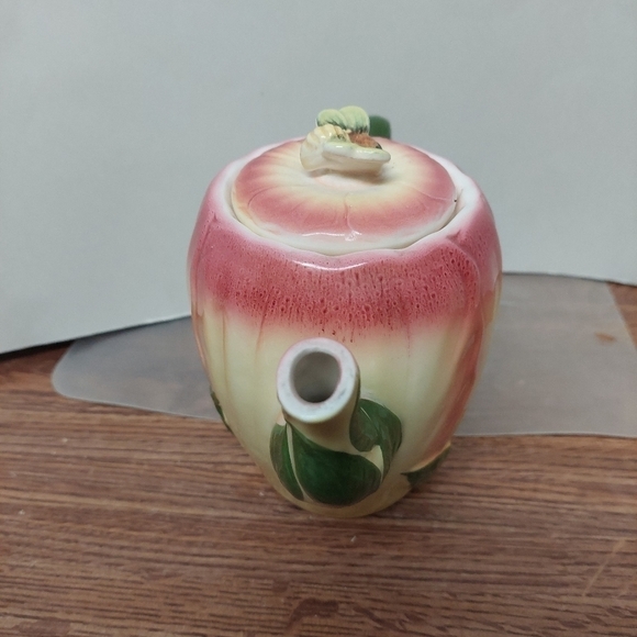 Vintage* 60s Hand-painted Tulip on Teapot with 3D Painted Bees Teapot - Picture 4 of 10